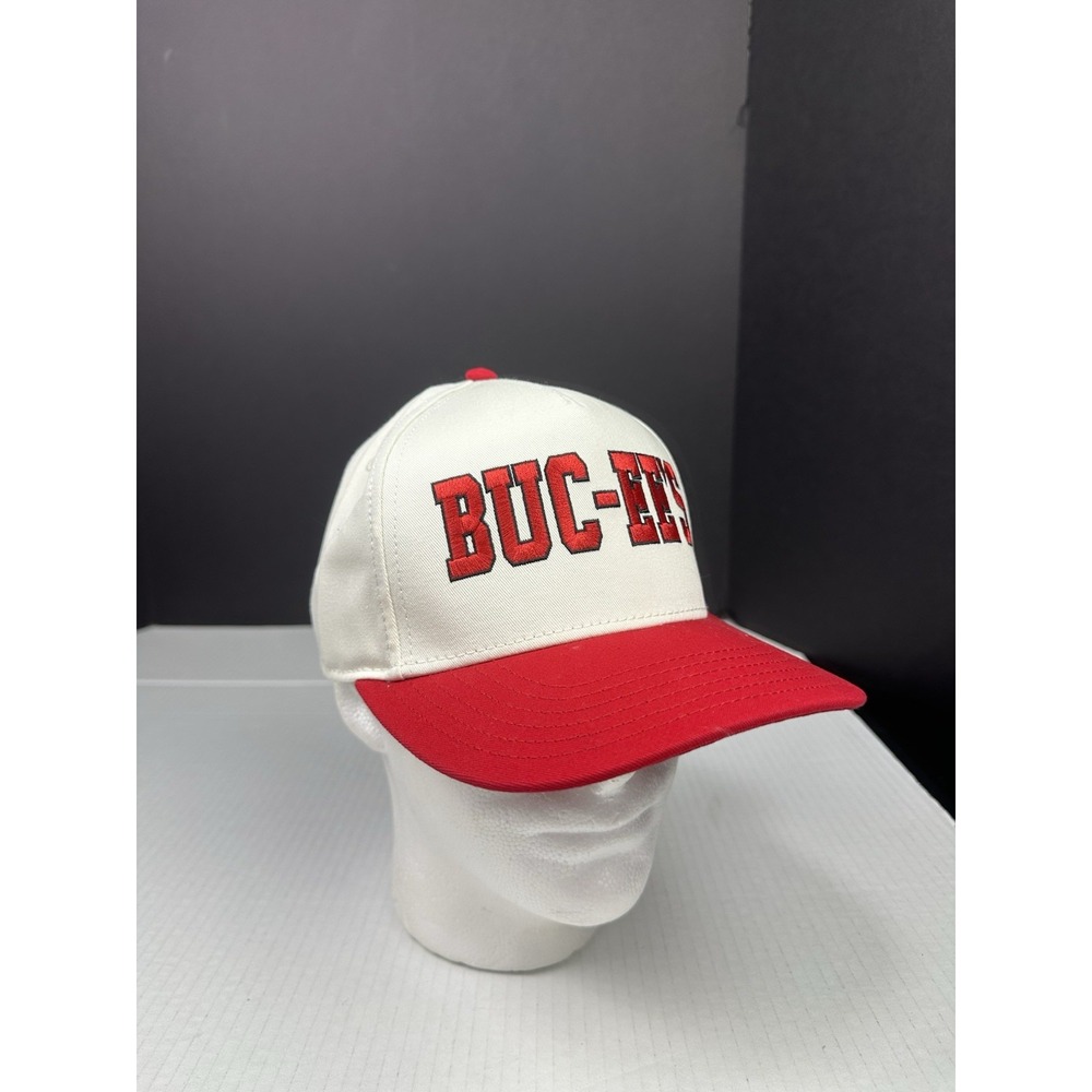 Buc-ee's Snapback Hat Cream Red 1982 Beaver Mascot Adjustable Cap